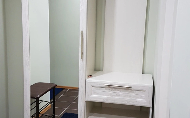 25 Let Oktyabrya Istra Posutochno Flat