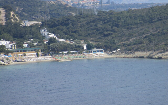 Club Mackarel Hotel