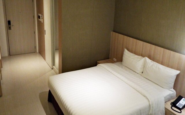 Отель101 Manila- Multi-Use Hotel