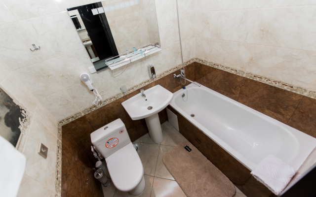 Versal' Guest House