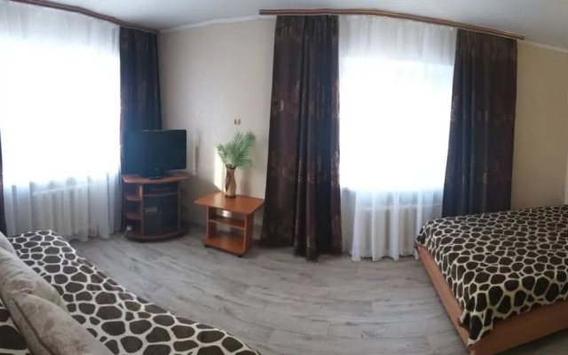 Na Ulitse Leningradskaya 83 Flat