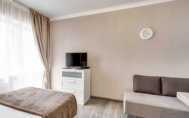V Dolomanovskom Pereulke, 128 Flat