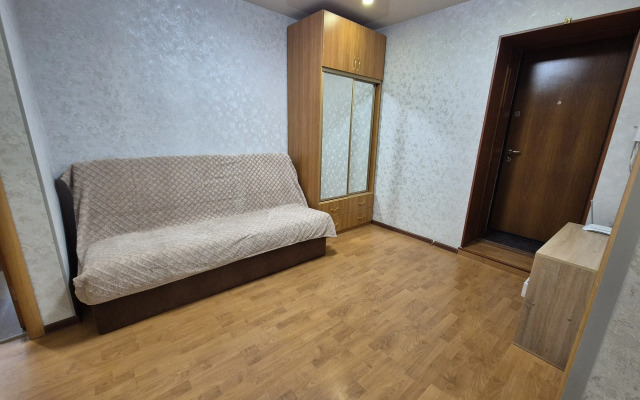 S Novym Remontom Nevelskogo Flat