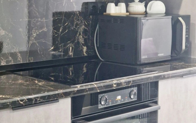 Flatirini On Zurab Magkaev Street