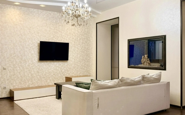 Квартира Happy Grand в престижной локации возле Кремлевской Набережной