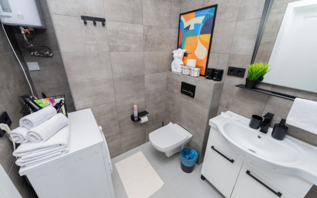 Novin House Apartments Eclecticism