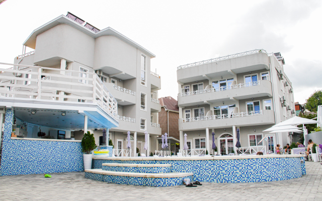 Moreon Hotel