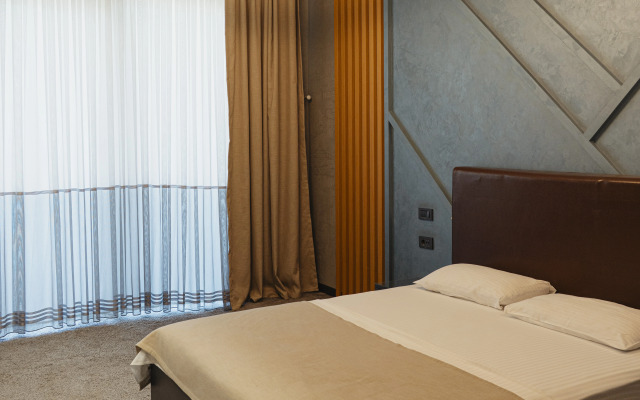 Shani Resort & Villas Hotel