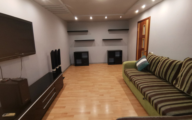 Квартира на Лукьяненко 101