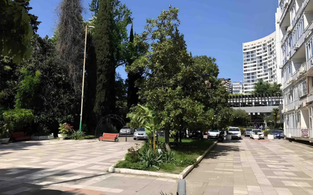 Svetlana-Tsentr s vidom na more i vostok Apartaments