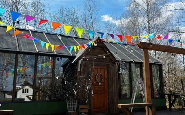 Частный дом Пaнopамный c купeлью
