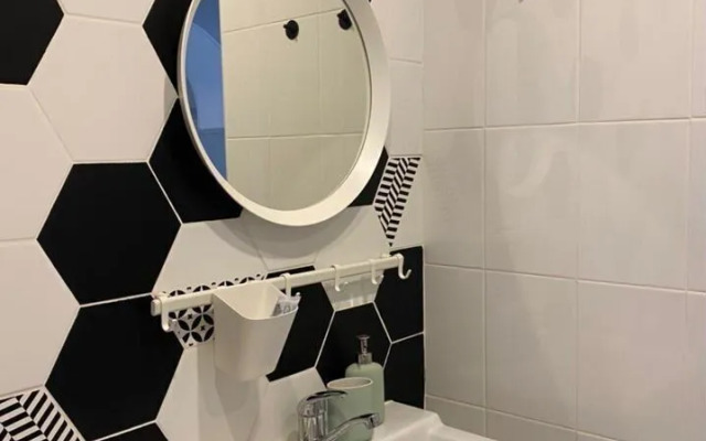 Na Prospekte Dzerzhinskogo 45 Flat