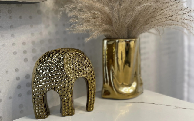 Na Bulvare Entuziastov 9 Flat