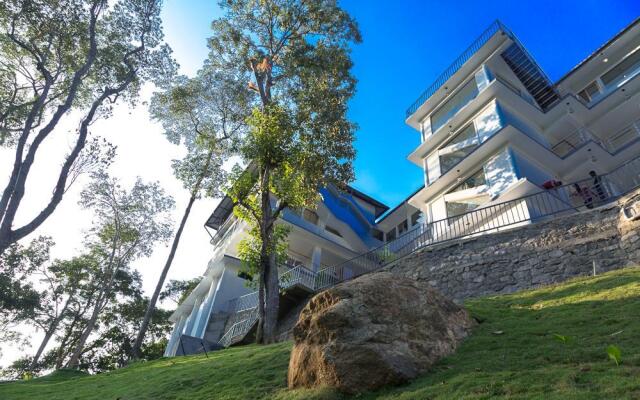 Hostess Thekkady Hotel