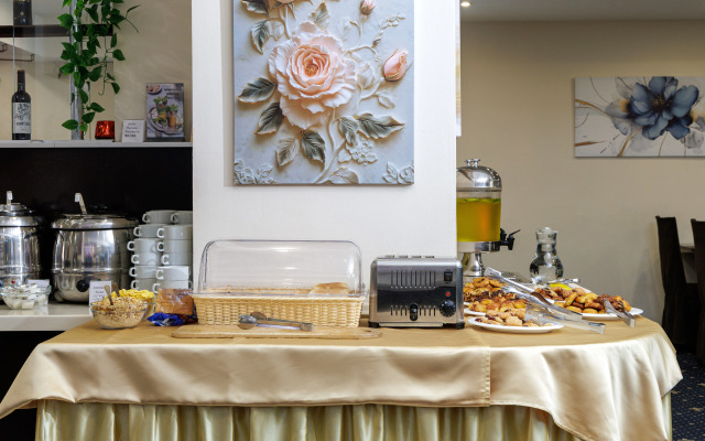 Moscow Holiday Hotel