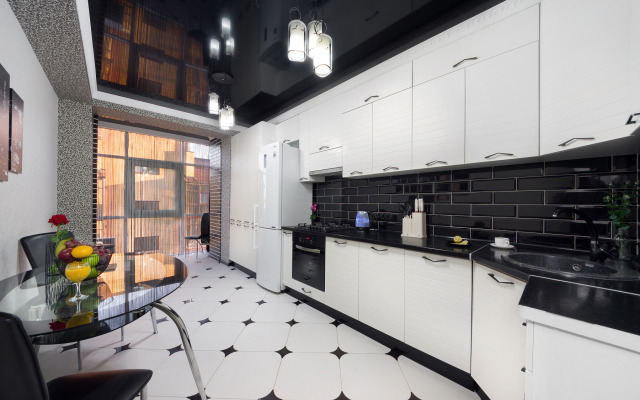 Raidas Na Zheleznodorozhnoy 123 Flat