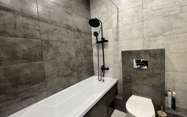 V Prekrasnom Novom Zhk Levoberezhye Flat