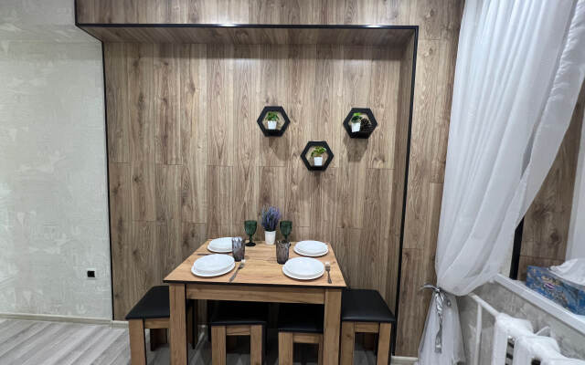 U morya Golubye Dali Flat