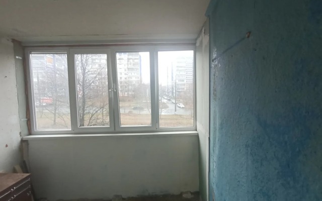 Na Ulitse Verkhnyaya Dubrova 32 Flat