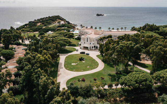 Falkensteiner Resort Capo Boi Hotel