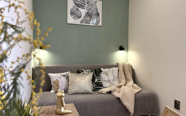 Na Urozhaynoy 27A Apartments