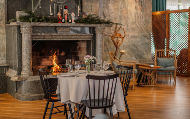 Отель Burki Castle & Cellar