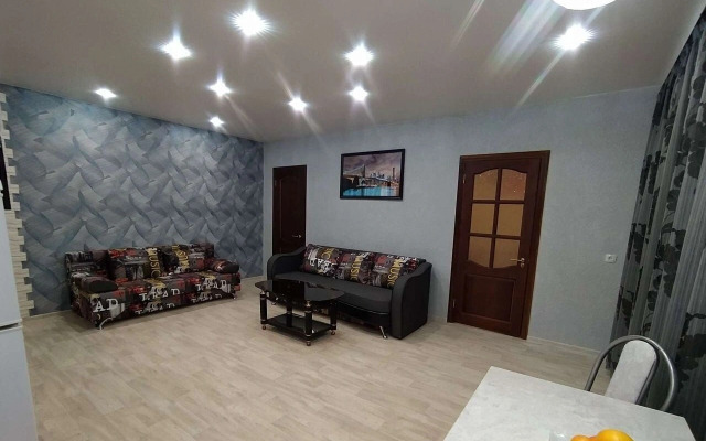 Апартаменты на Базстроевской, 22