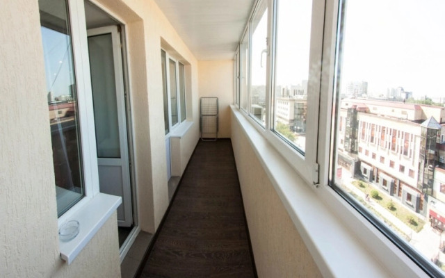 Апартаменты Хом-Сити на М. Горького 59 (96)