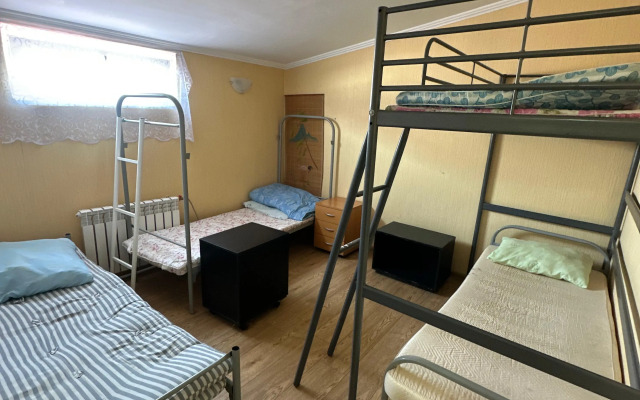 V Tsentre Kazani Lodging House