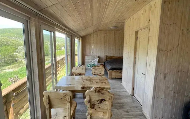 S basseynom Private house