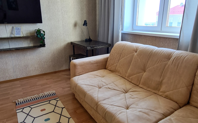 Апартаменты Тундровая 12 трехкомнатная