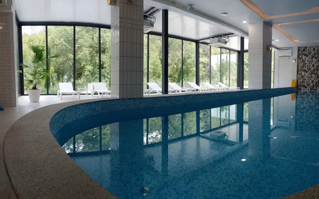 Raymoris Kurort I Spa Resort