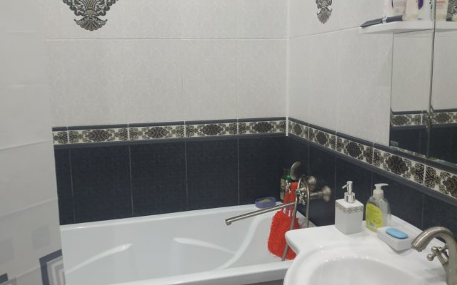 Квартира Уютная 2-х Комнатная Квартира на Берегу Моря