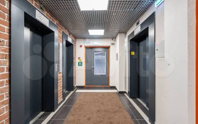 Uyutnaya Kvartira S Balkonom Pyadom S Kadom Flat