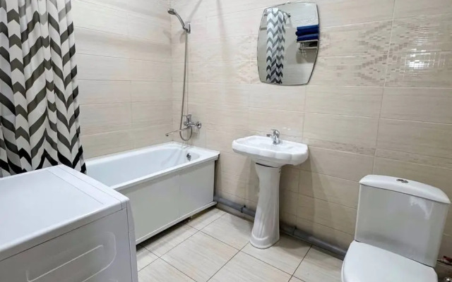 Polnocennaya dvuhkomnatnaya kvartira do 7 chelovek v Centre Apartments