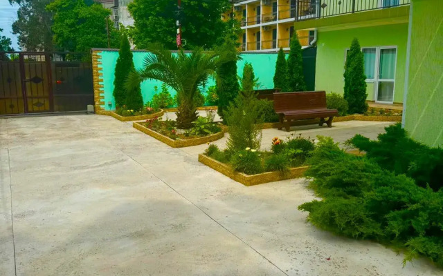 V Tikhoy Gavani Guest house