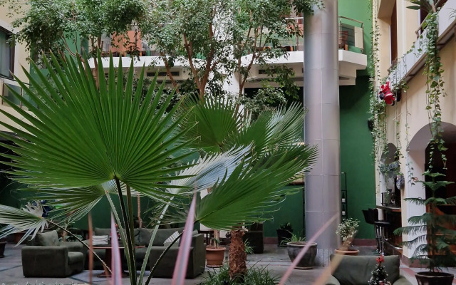 Ararat Hotel