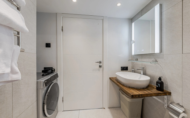 Квартира Двухуровневая студия Smart Host на Н. Красносельской