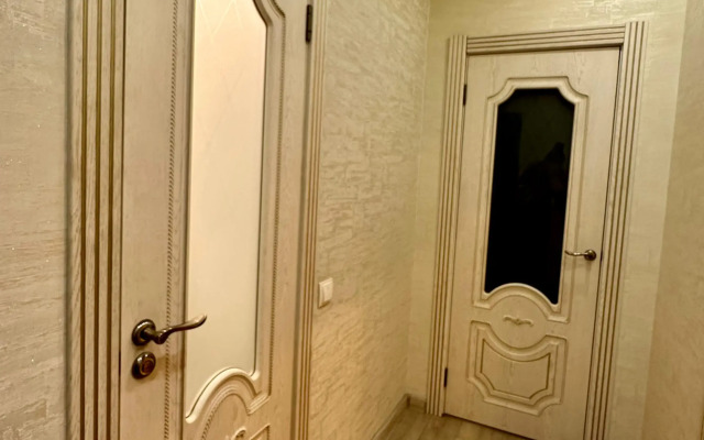 Квартира Живи Тут 89