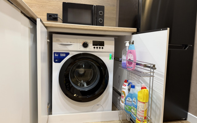 Trekhkomnatnaya v kurortnoy zone Flat