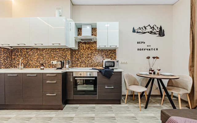 365 Klyuchey na ulitse Absaljamova 19 Apartments