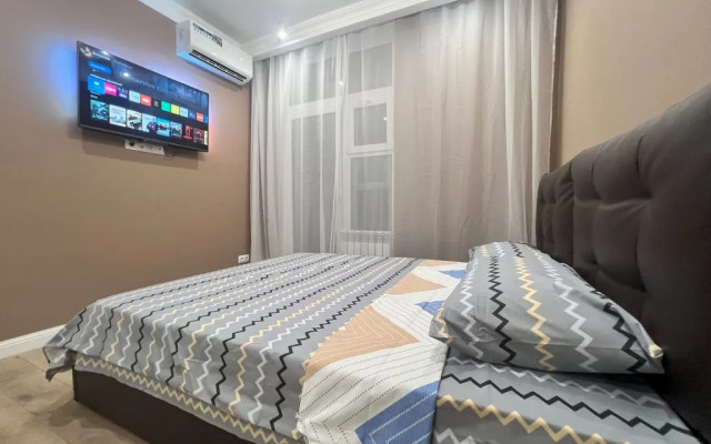 V Tsentre Goroda V Zhk Levoberezhye Flat