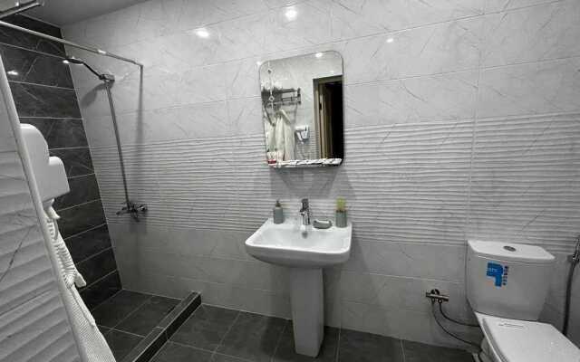 Ideal Hotel