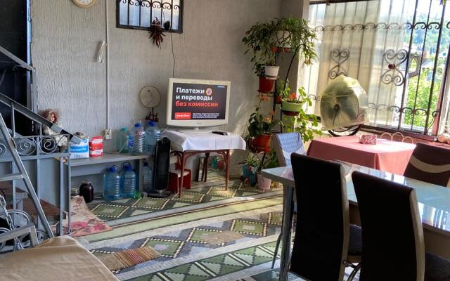 Liya Private House