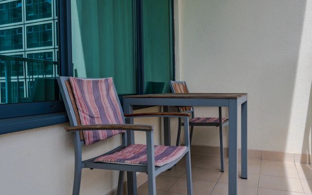 Na Ordzhonikidze 11/1  Apartaments 1