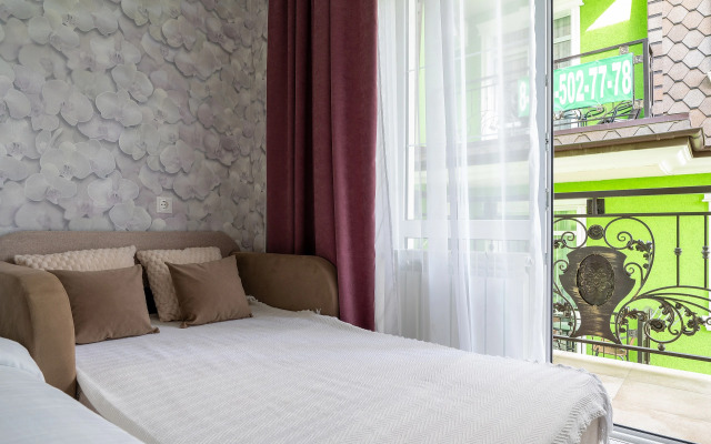 Red Apartments Art Layt Dzhon Apartments
