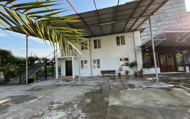 Delis Guest House