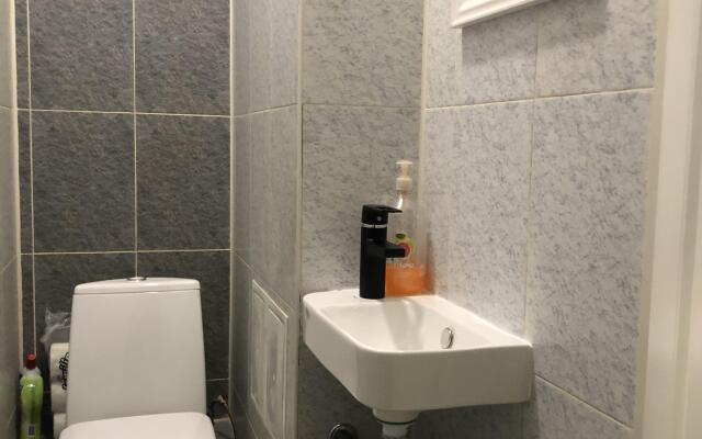 Квартира Варшавская 80 м