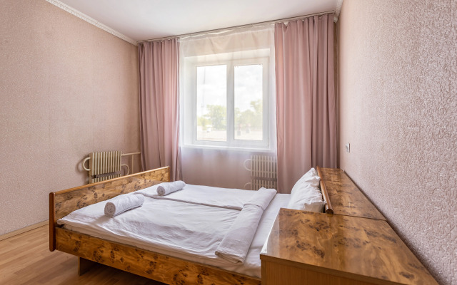 Trekhkomnatnaya Dlya Komandirovannykh Flat