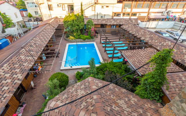 Villa Lyuchiya Guest House